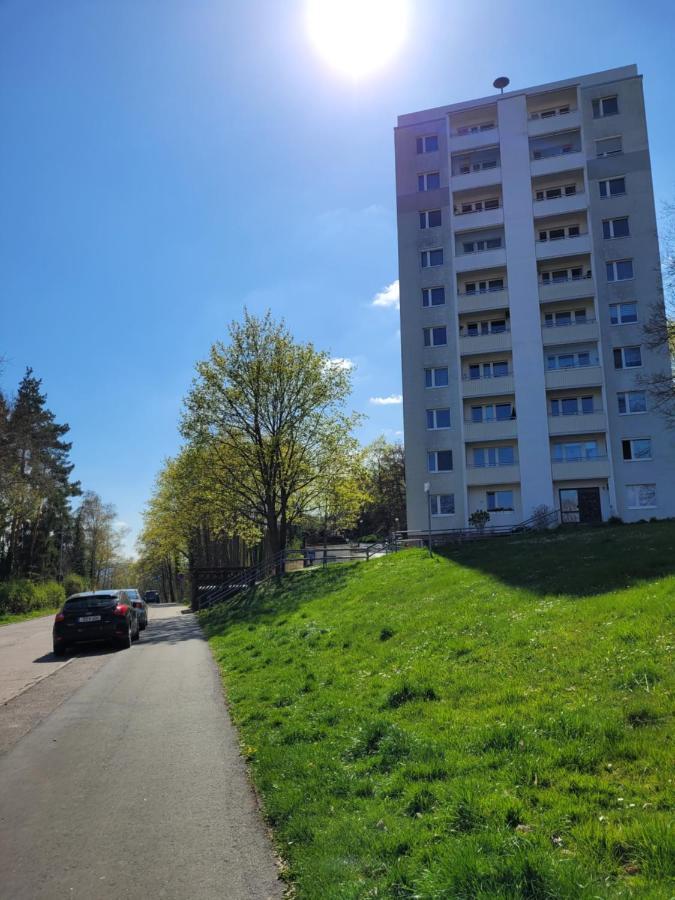 Modernes 2-Zimmer-Apartment Mit Balkon Und Netflix جينا المظهر الخارجي الصورة