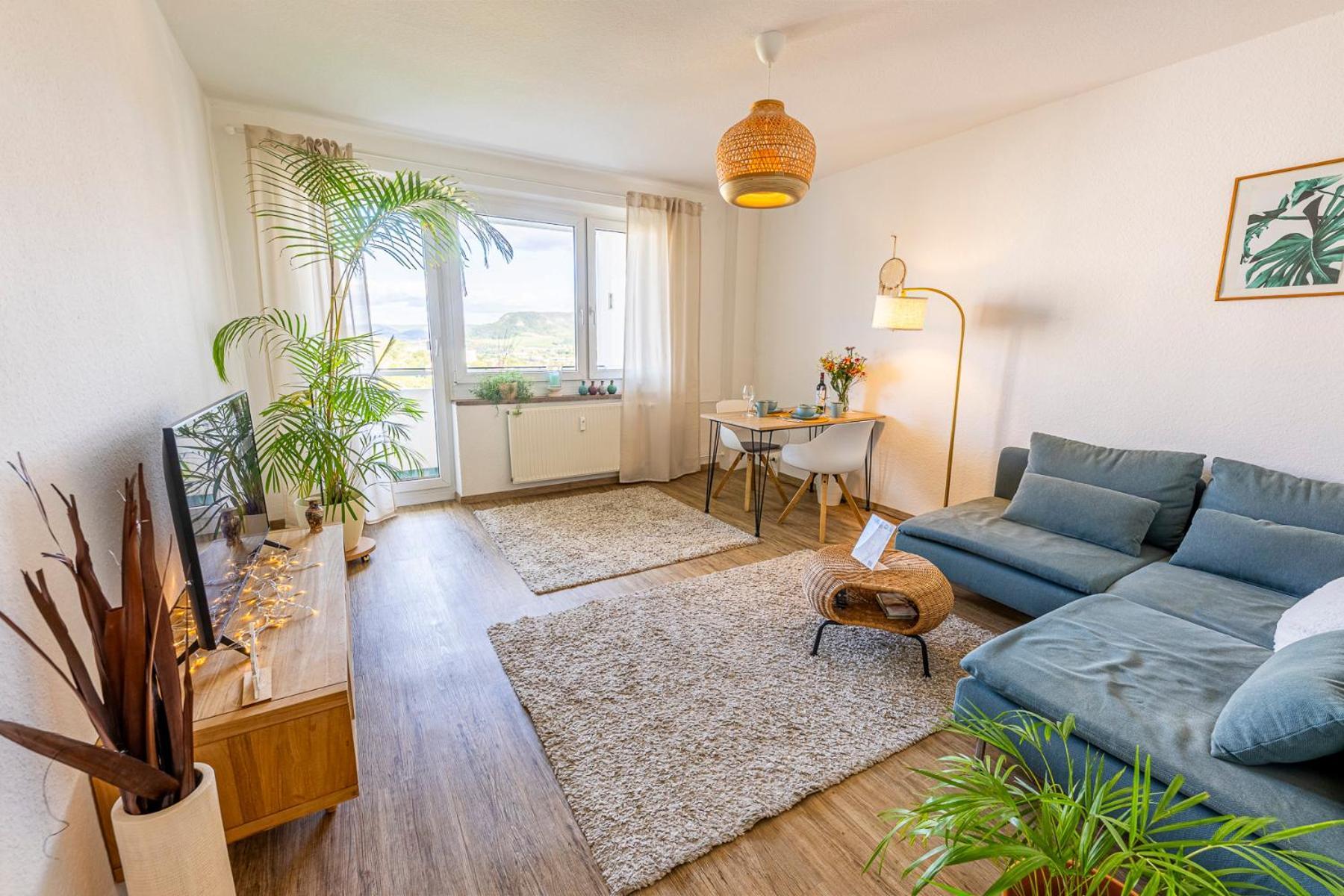 Modernes 2-Zimmer-Apartment Mit Balkon Und Netflix جينا المظهر الخارجي الصورة